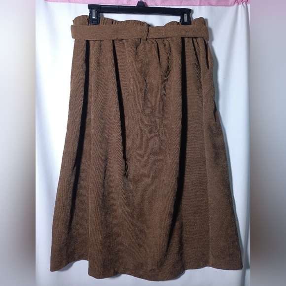 Allegra Brown Button-Up Cape - Picture 5 of 7